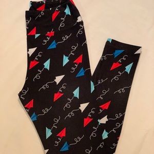 LuLaRoe Classic Paper Airplanes Leggings